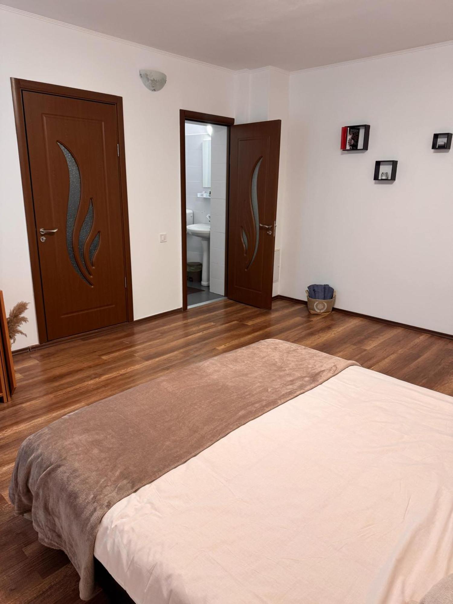 Madalina'S House Appartement Braşov Buitenkant foto
