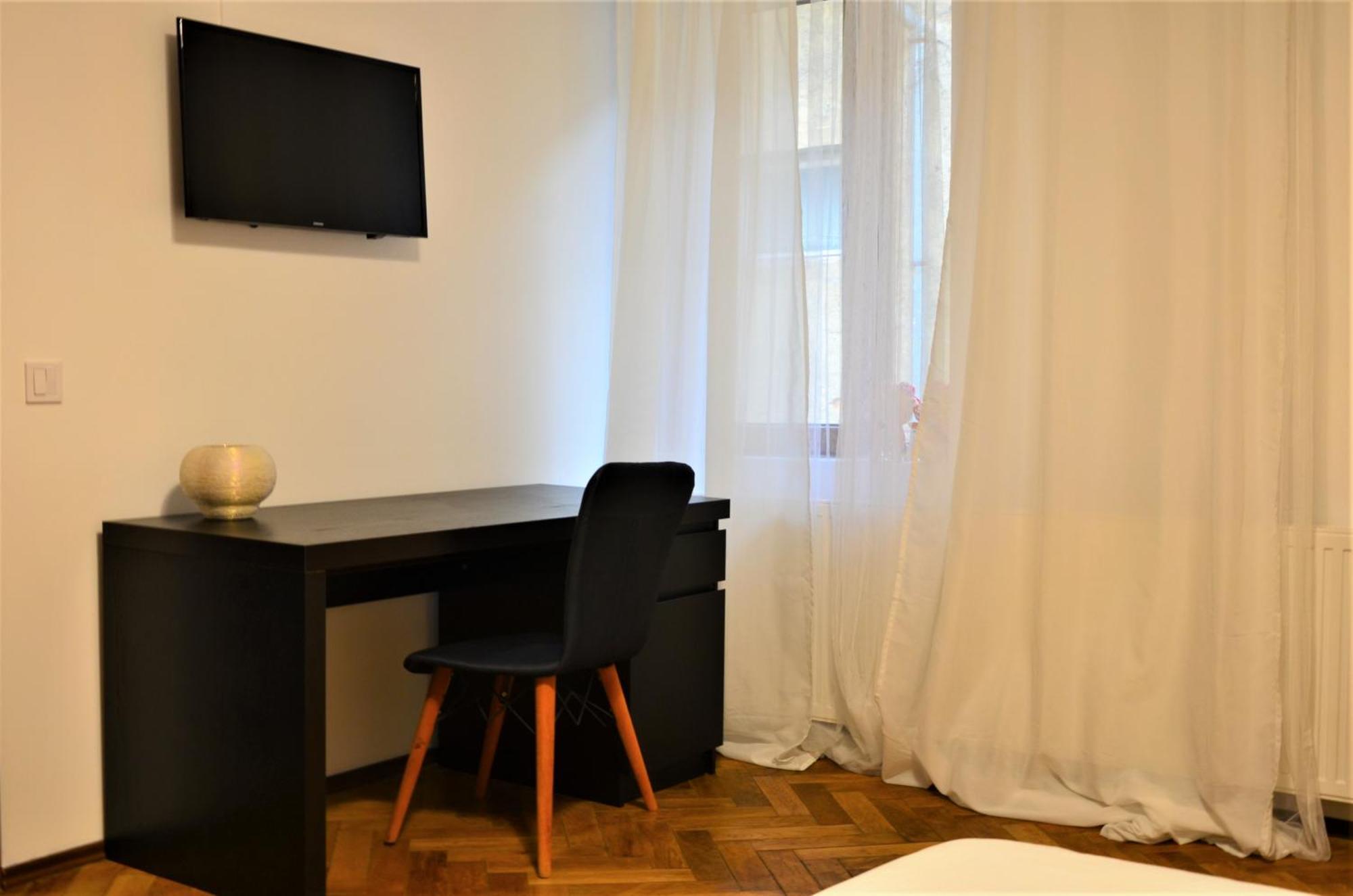 Madalina'S House Appartement Braşov Buitenkant foto